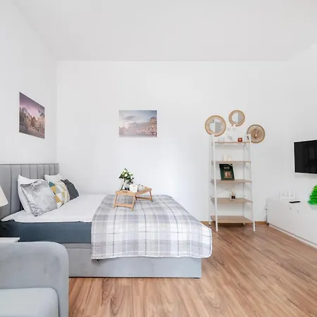 Sunshine Wólczańska 53 - By Rentujemy Łódź