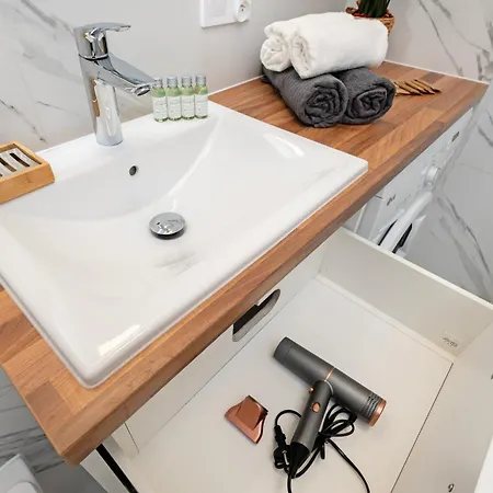 Sunshine Wólczańska 53 - By Rentujemy