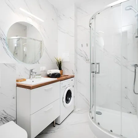 Sunshine Wólczańska 53 - By Rentujemy